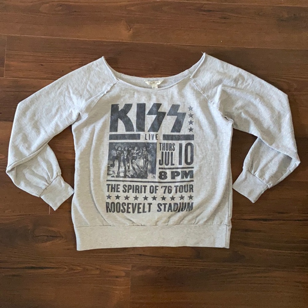 Women’s Kiss Top